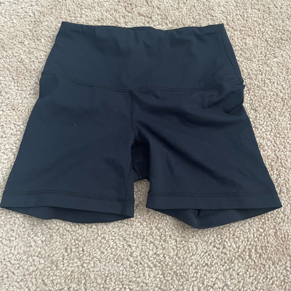 black biker shorts